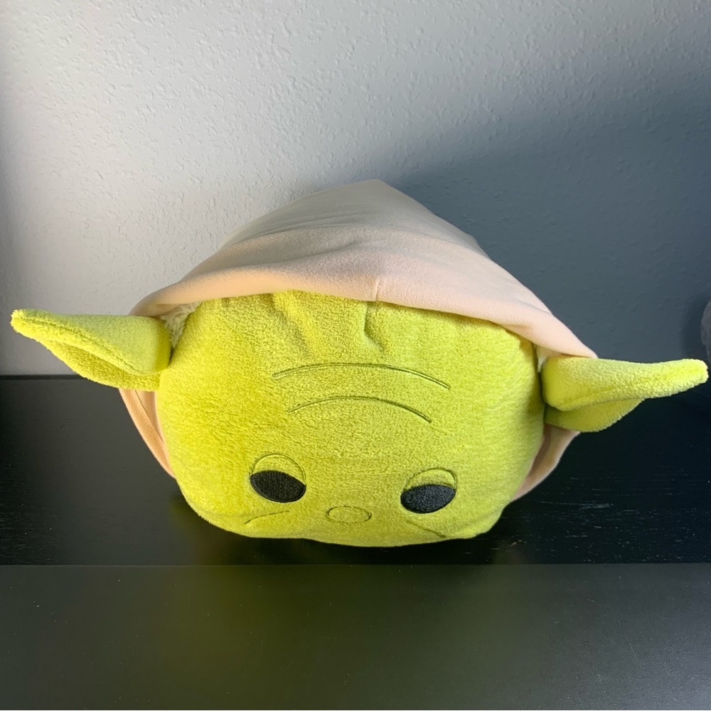 NWT Disney Star Wars Yoda Tsum Tsum Large Plush Stuffed Animal Toy